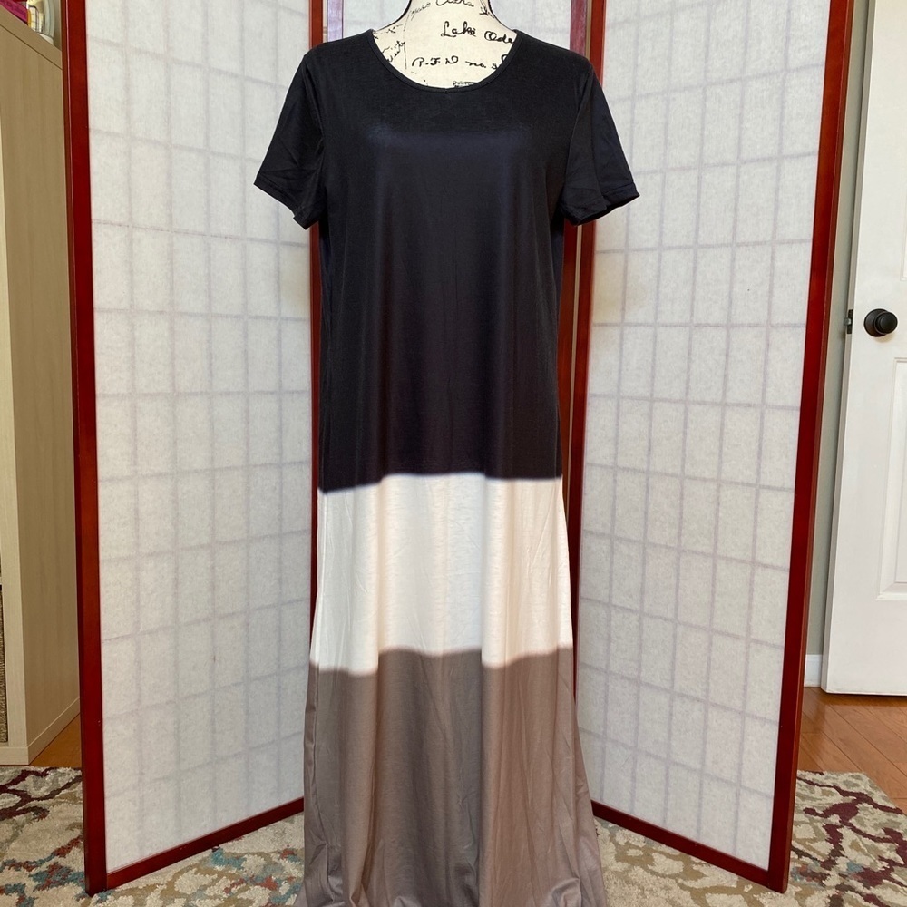 Short Sleeve Maxi Dress - New - Picture 3 of 4